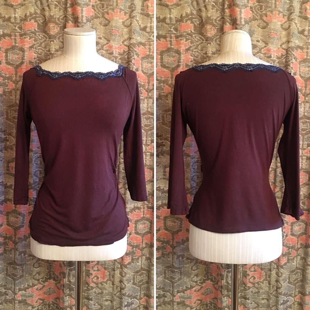 🚺 Coleur du Rose Lace Boatneck Top